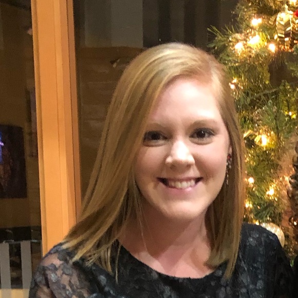 Meet your Posher, Genna - Picture 1 of 1